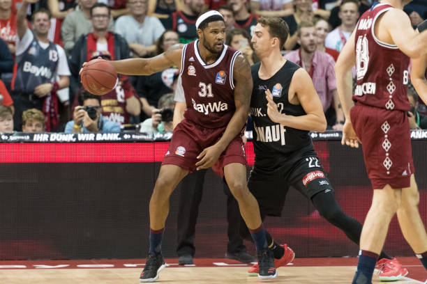 更是一场双 更是一场双