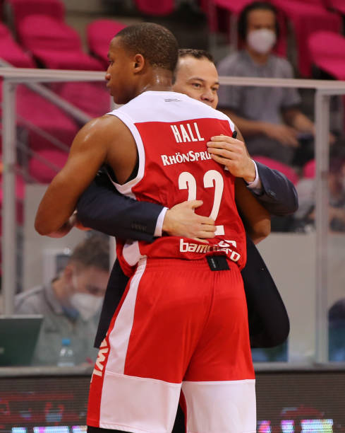 根据数据分 根据数据分