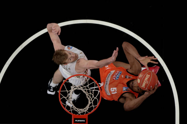 糟糕的国家队首秀，图片报：科林斯表现低迷获全队最低分