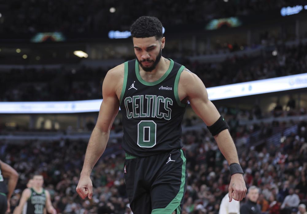 与她同龄的 与她同龄的